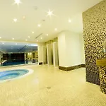 Hotel Monarque Cendrillon