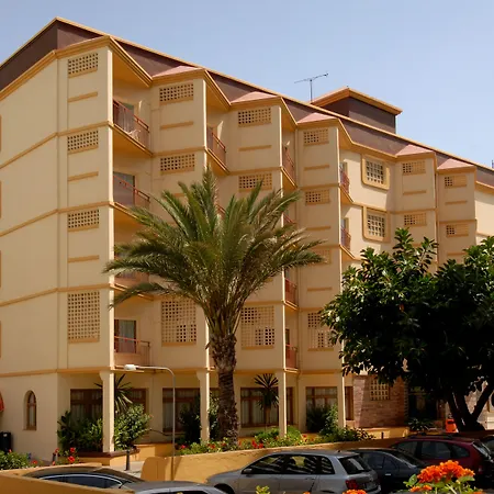 Monarque Cendrillon 3*