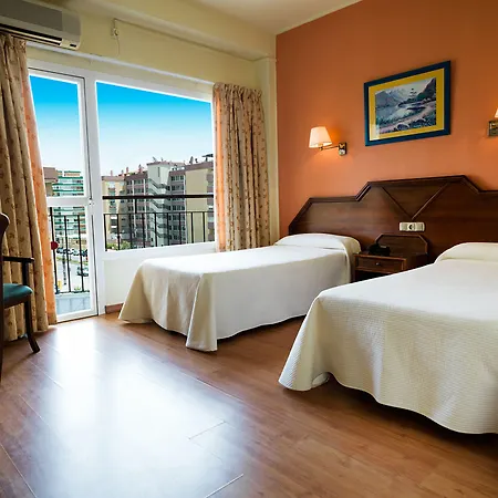 Monarque Cendrillon מלון