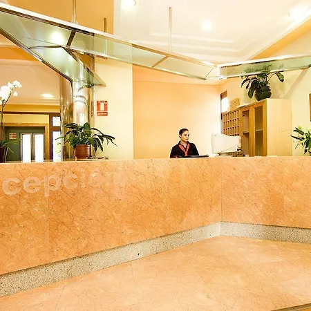 מלון Monarque Cendrillon