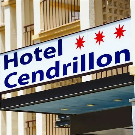 Monarque Cendrillon Hotell 3*