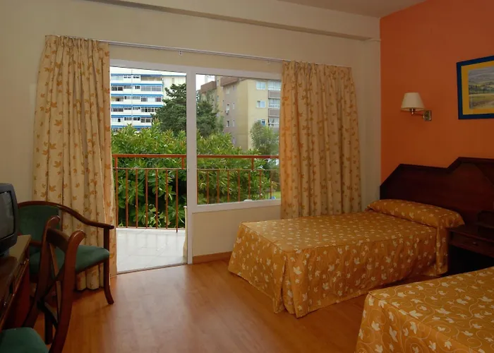 Monarque Cendrillon Hotel