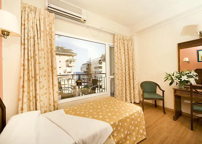 Hotel Monarque Cendrillon