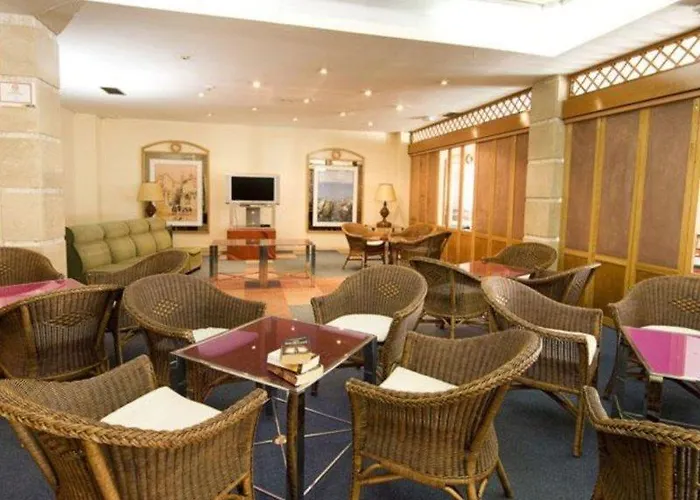 Monarque Cendrillon Hotel