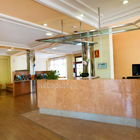 Hotel Monarque Cendrillon