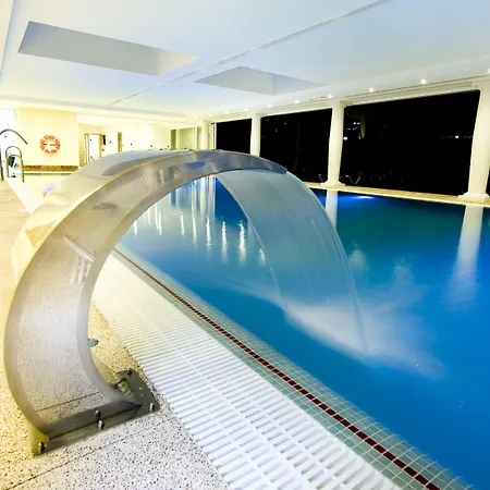 Monarque Cendrillón Hotel 3*