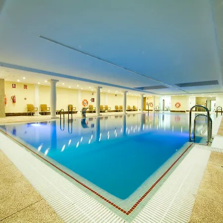 Monarque Cendrillón 3*