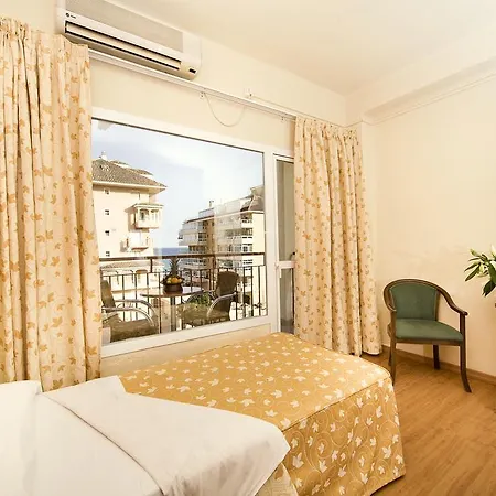 Hotel Monarque Cendrillón