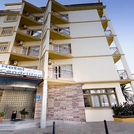 Otel Monarque Cendrillon 3*