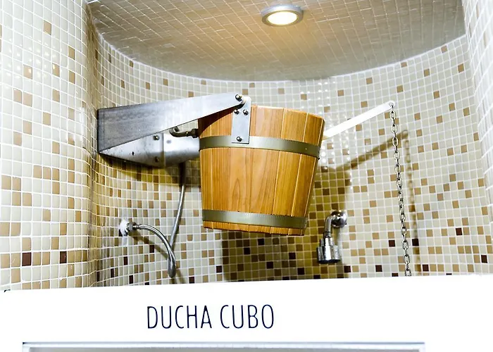 Monarque Cendrillon Hotell