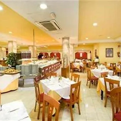 蒙纳克森德里隆酒店 3* 丰希罗拉