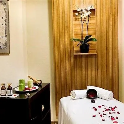蒙纳克森德里隆酒店 3* 丰希罗拉